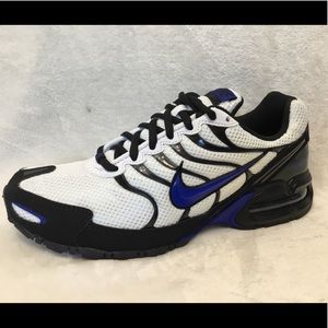 Nike Air Max Torch 4 (size 7 Men)